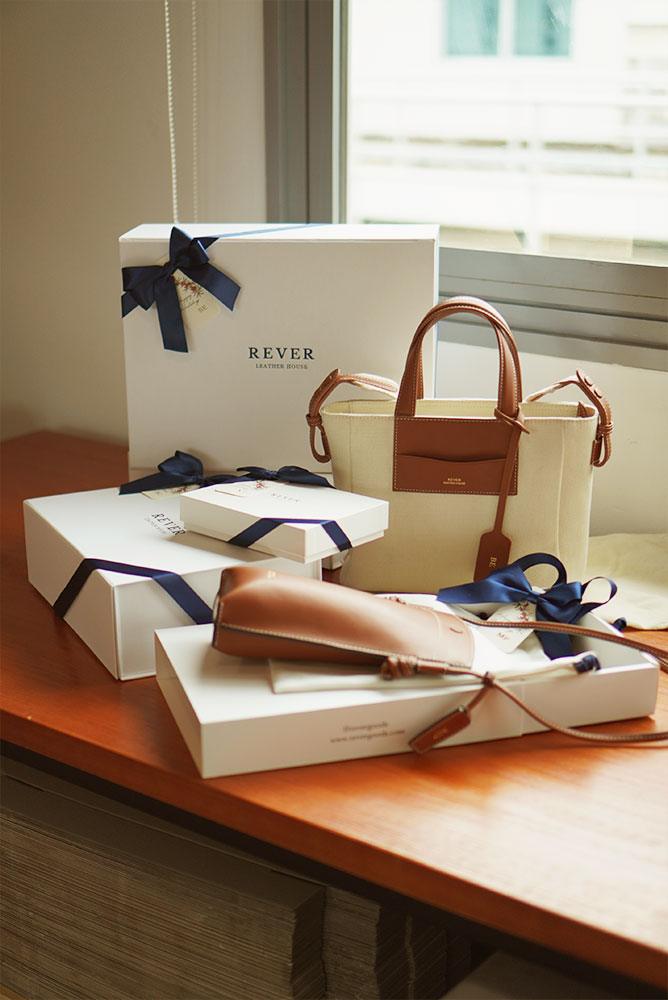 A Christmas love letter to you - Rever Leather Goods