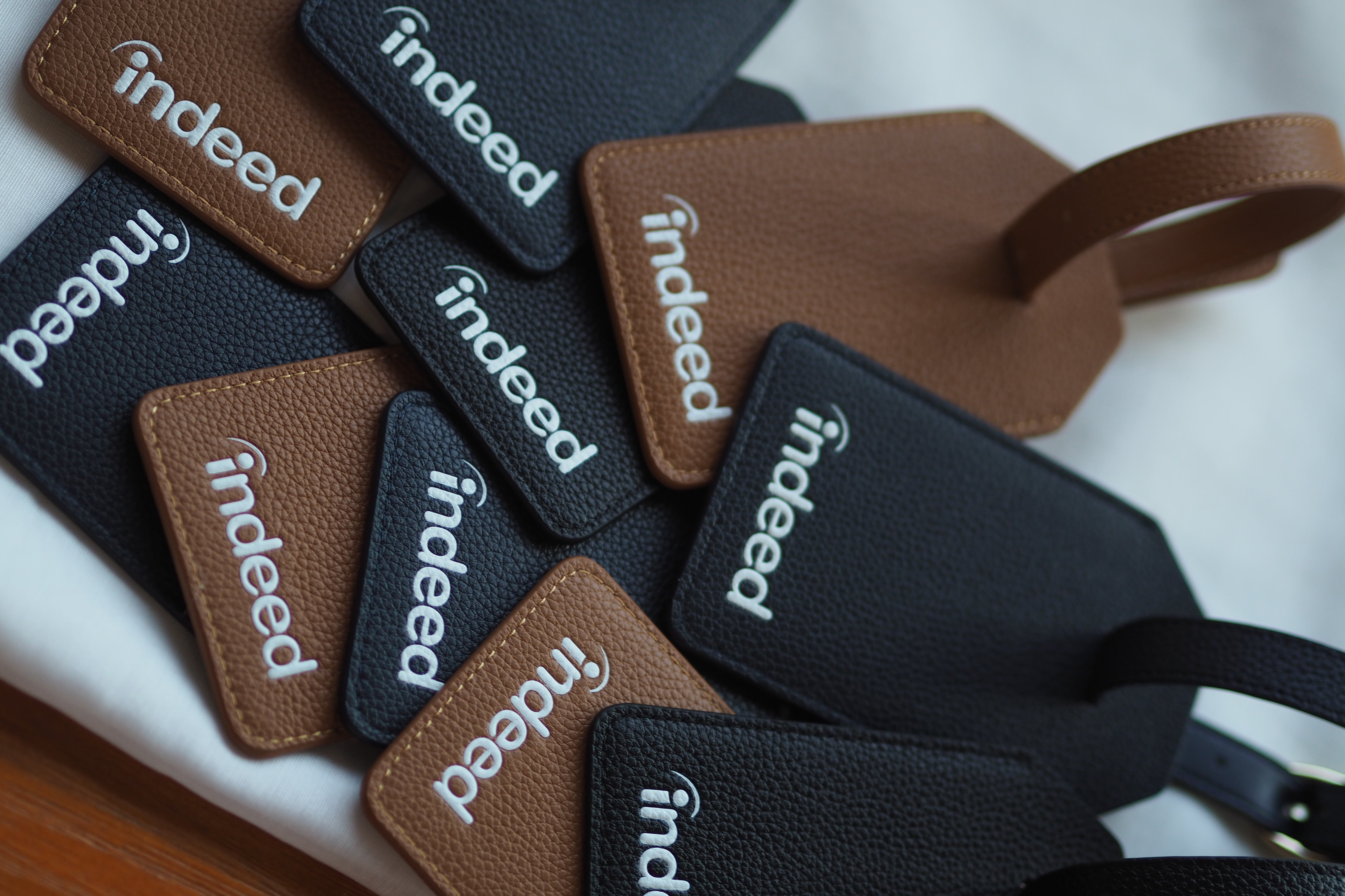 Indeed leather luggage tags - Rever customised corporate gifts