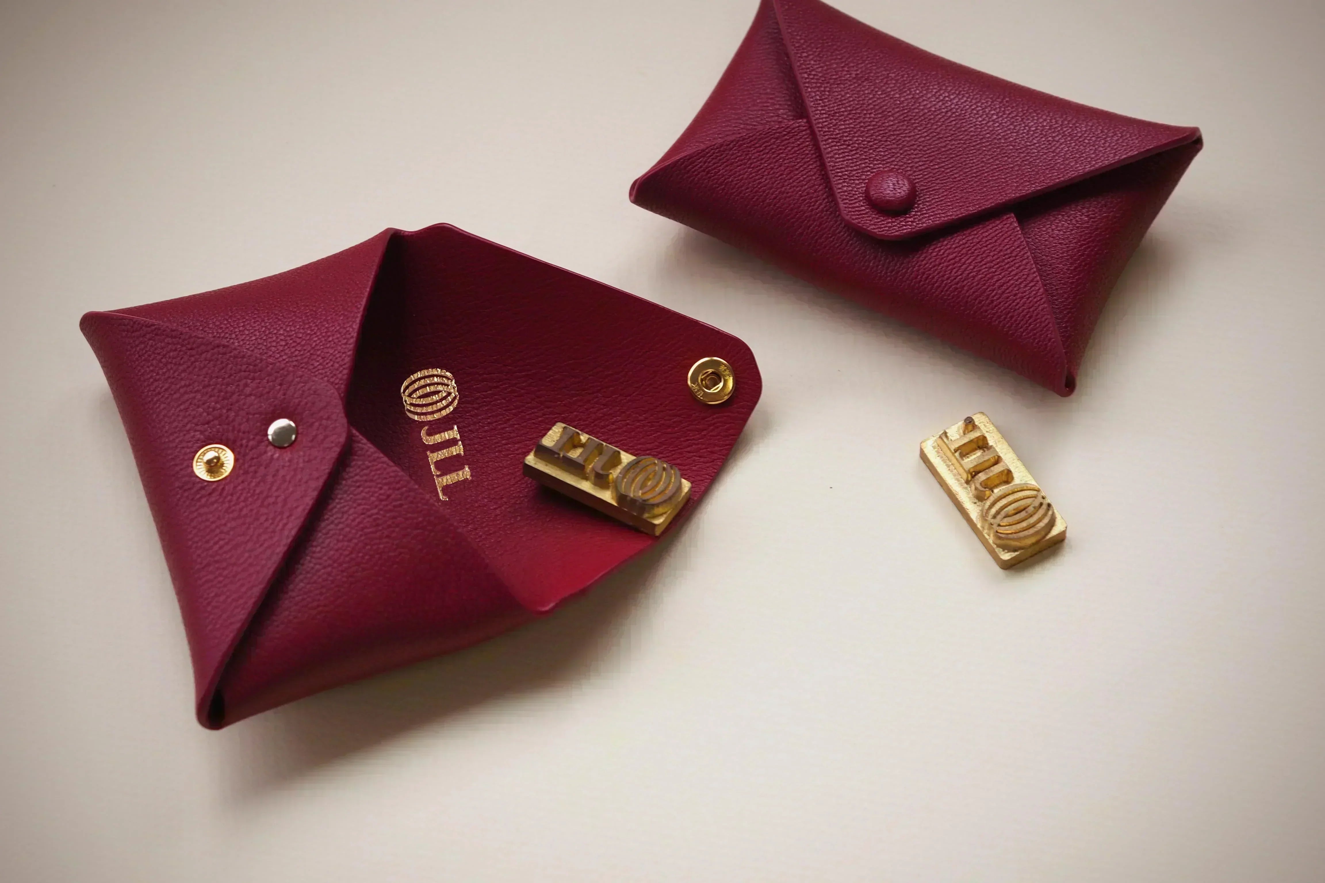 Jones Lang LaSelle Leather Card Holder - Rever customised corporate gifts