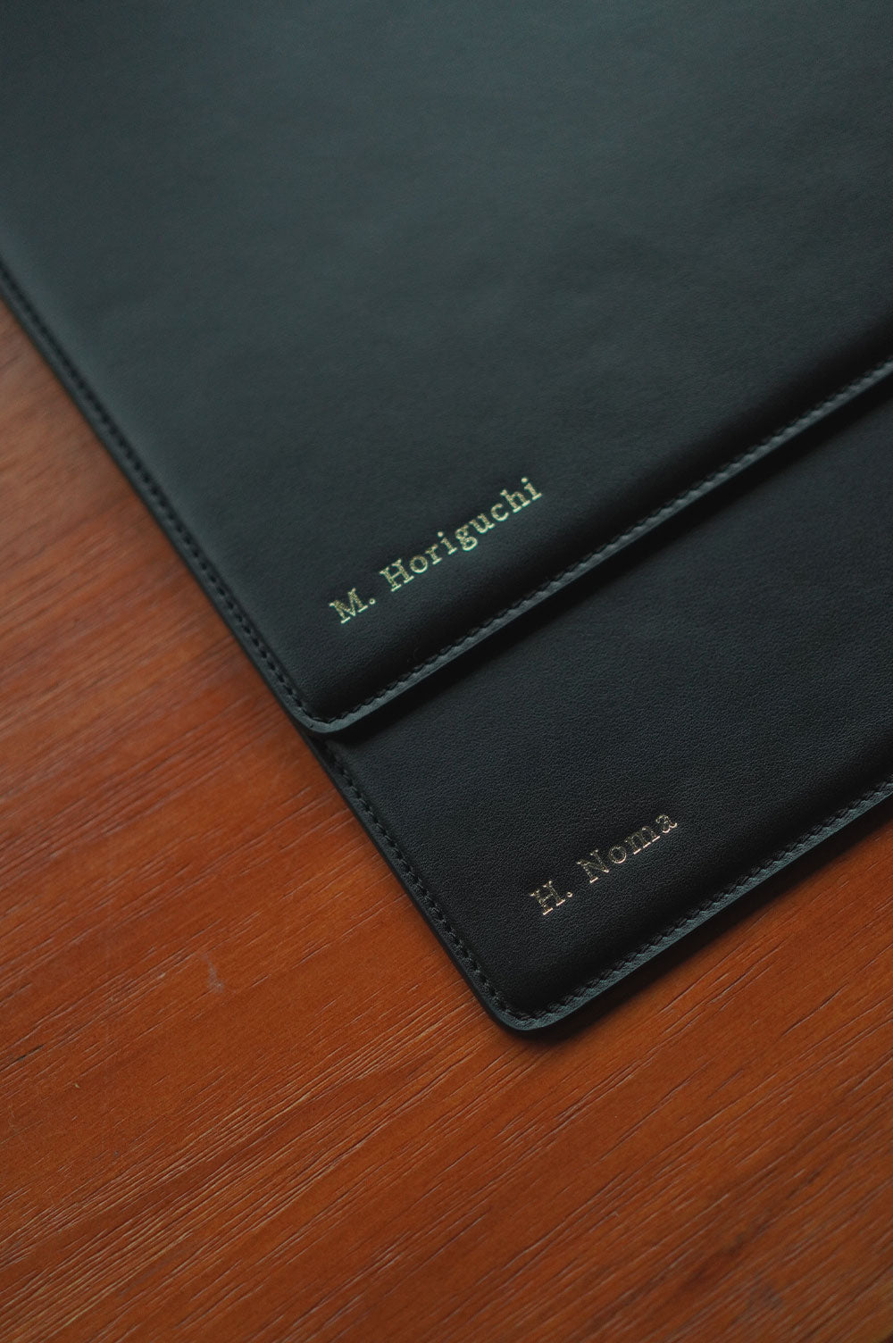 Why Customised Leather Gifts Make the Perfect Corporate Gift