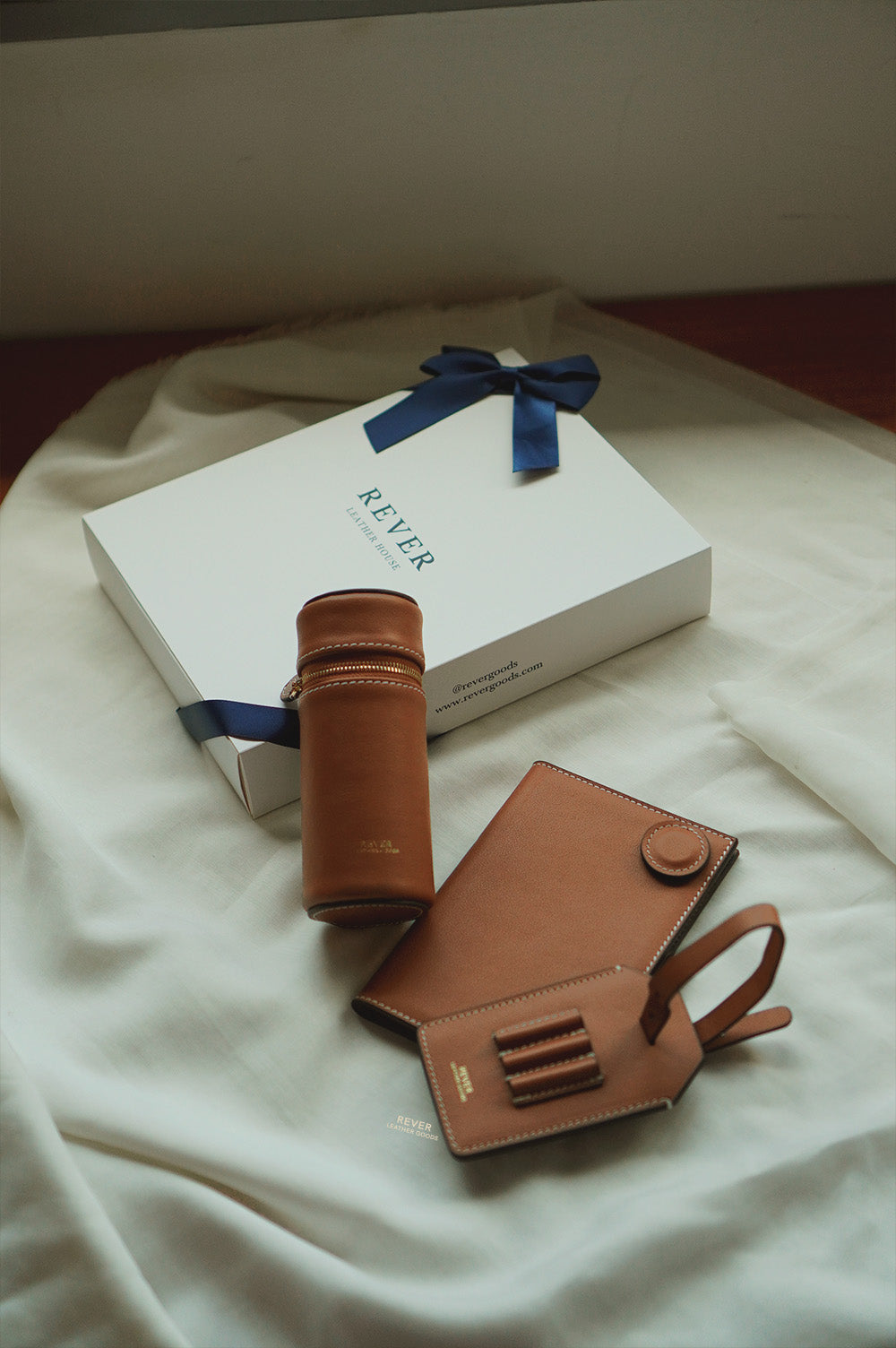 How Personalised Golf Gifts Strengthen Relationships at Corporate Events