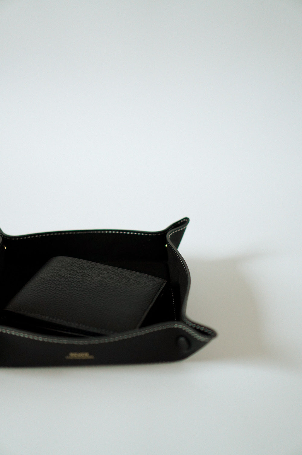 Stater Bifold Wallet in Black & Alfred Large Valet Tray in Truffle Personalised Gifts Singapore