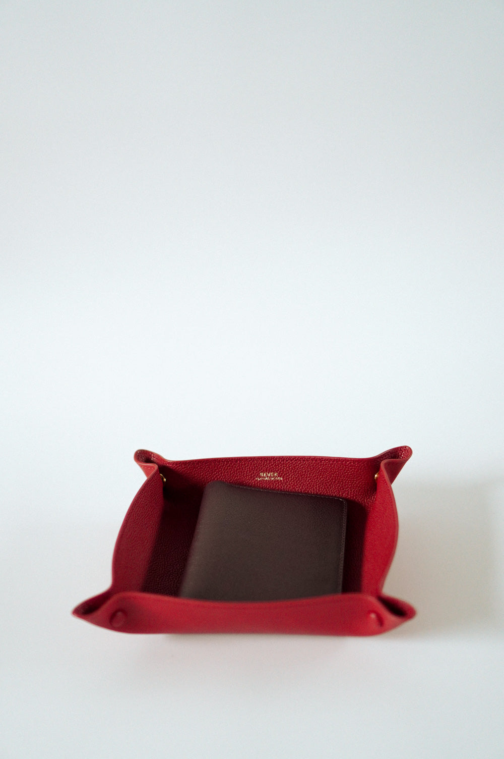 Henry Passport Wallet & Alfred Valet Tray Set