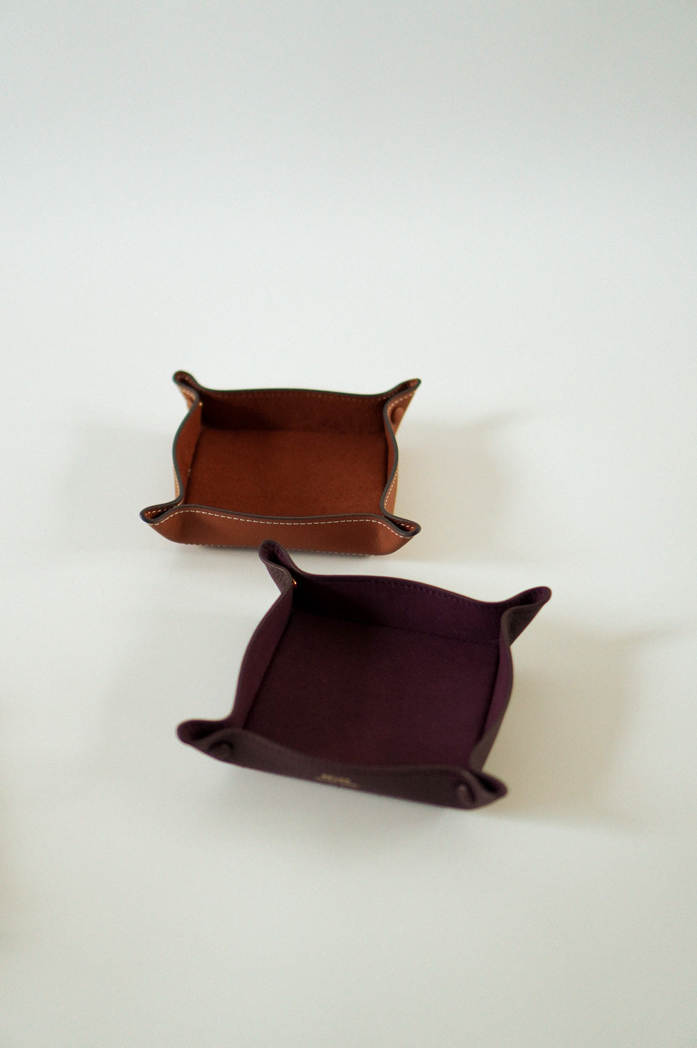 Alfred Medium Valet Tray Duo in Maple & Burgundy Customised Gifts Singapore