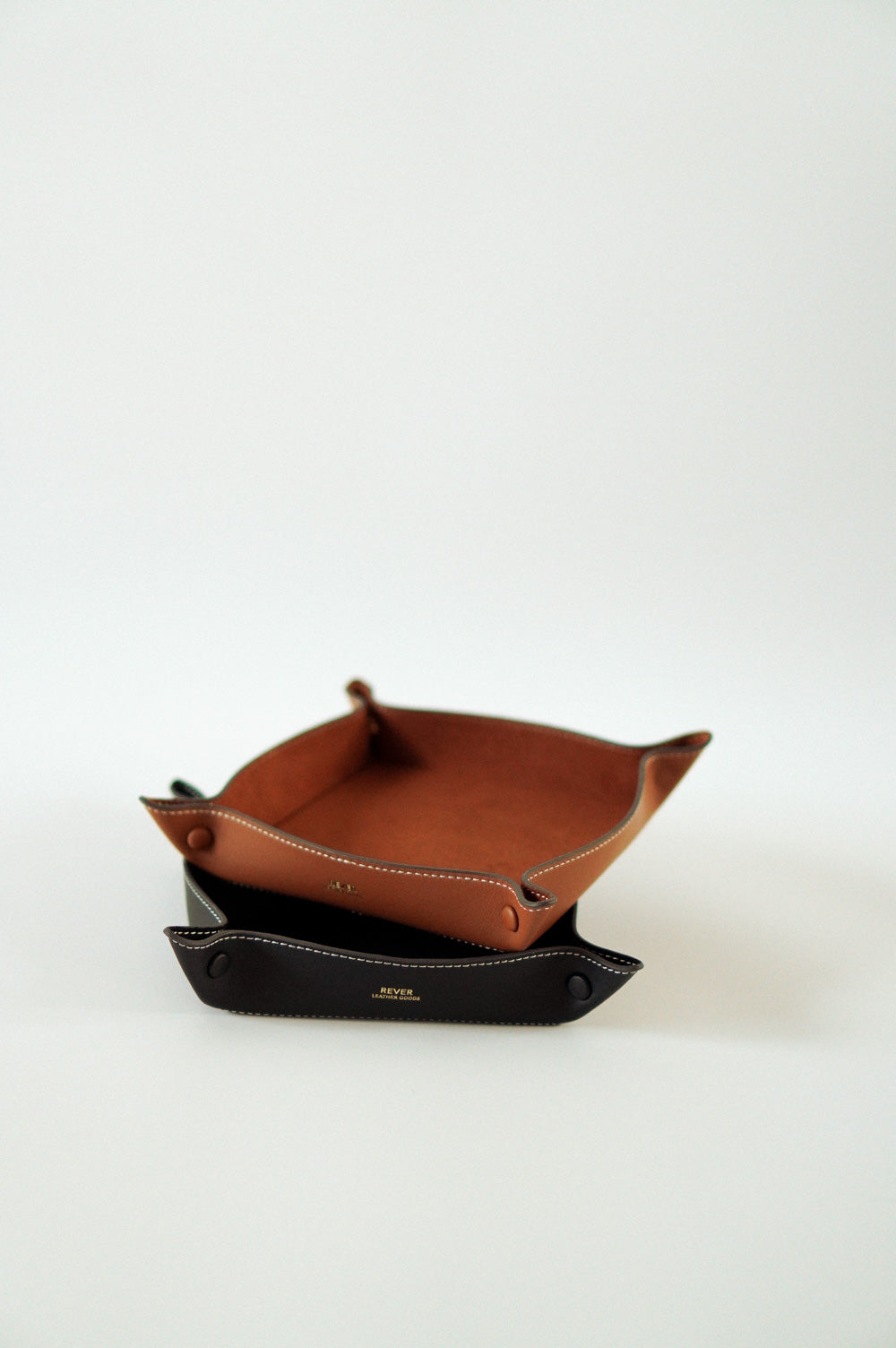 Alfred Large Valet Tray Duo in Maple & Truffle Customised Gift Set Singapore