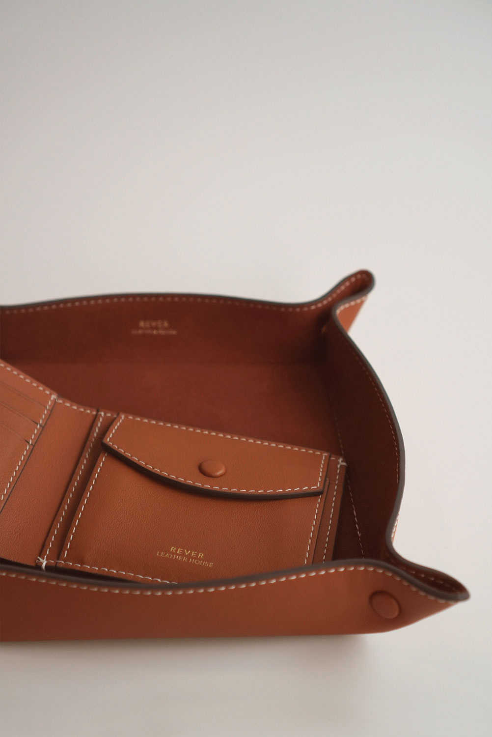 Stater Bifold Wallet in Maple & Alfred Large Valet Tray in Maple Personalised Gifts Singapore