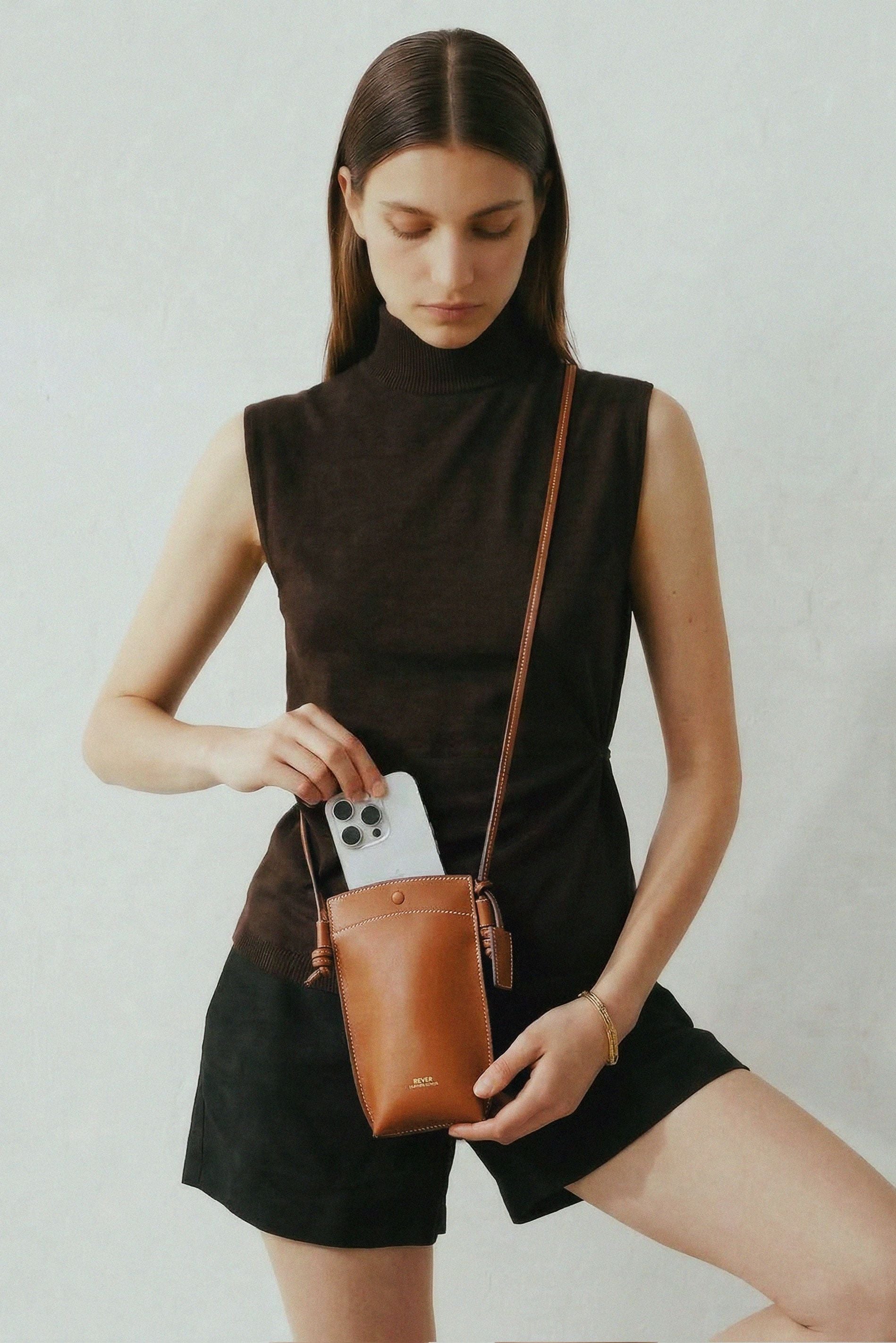 Rubin Phone Bag