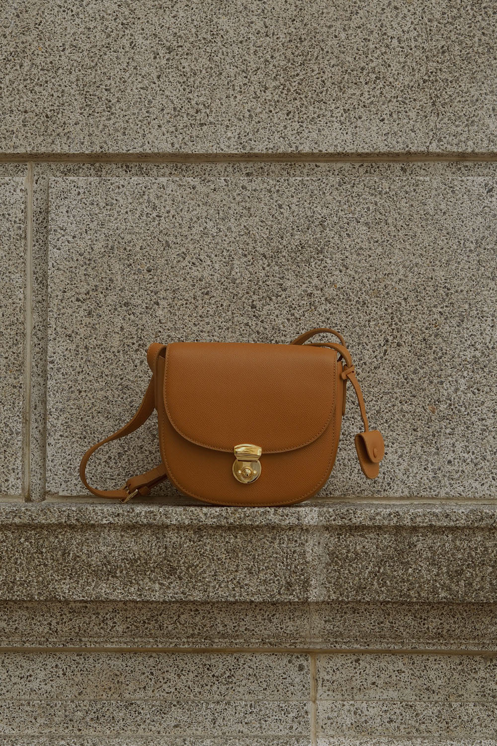 The Huns Saddle Bag: A Stylish Gift for the Essentials-Obsessed