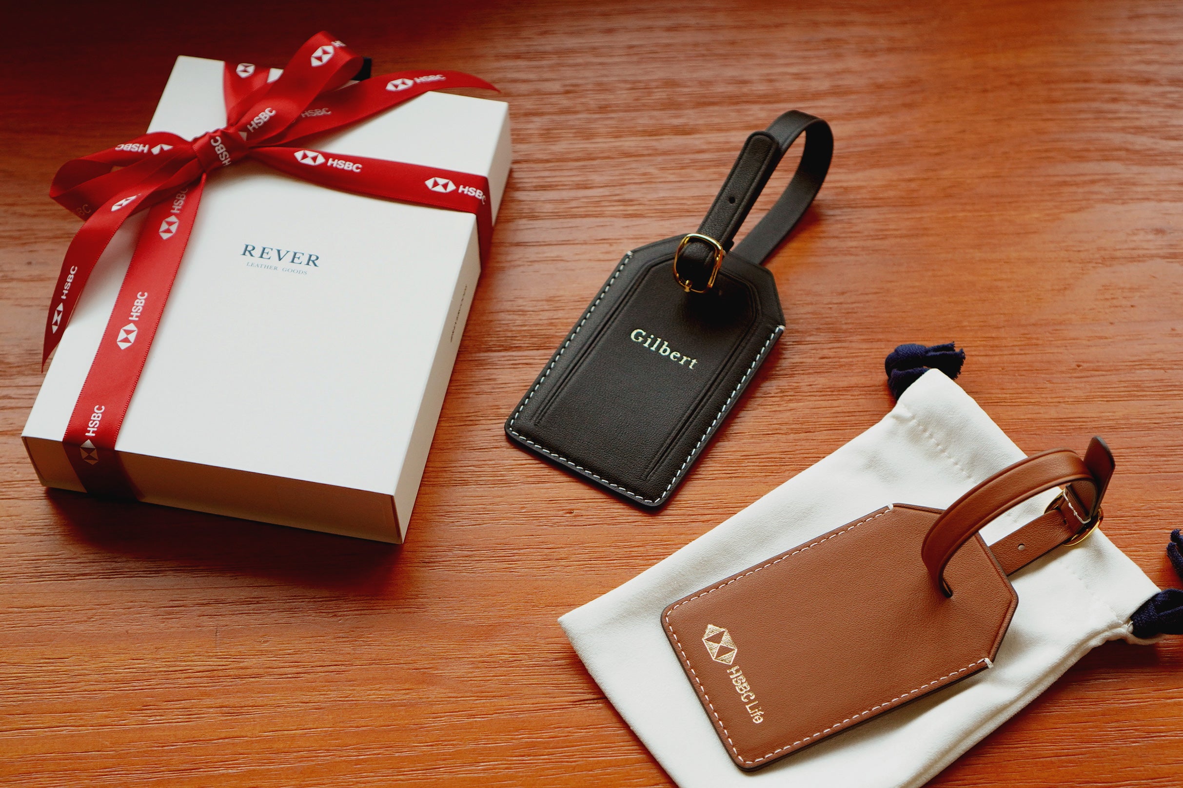 Rever personalised leather luggage tags, custom made as corporate gifts for HSBC Bank