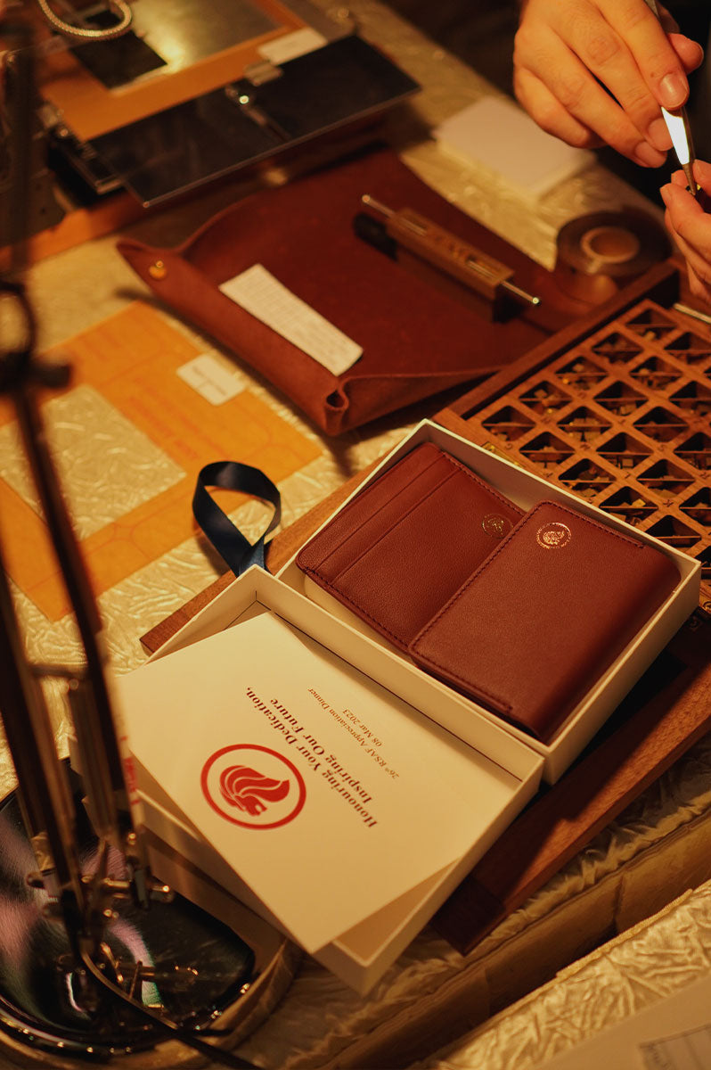 MINDEF Leather Card Holders - Rever customised corporate gifts