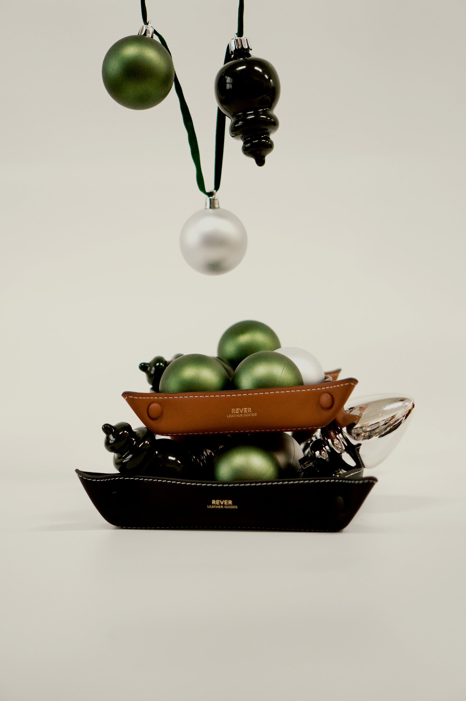 Alfred Valet Tray Medium & Large Duo Gift Set