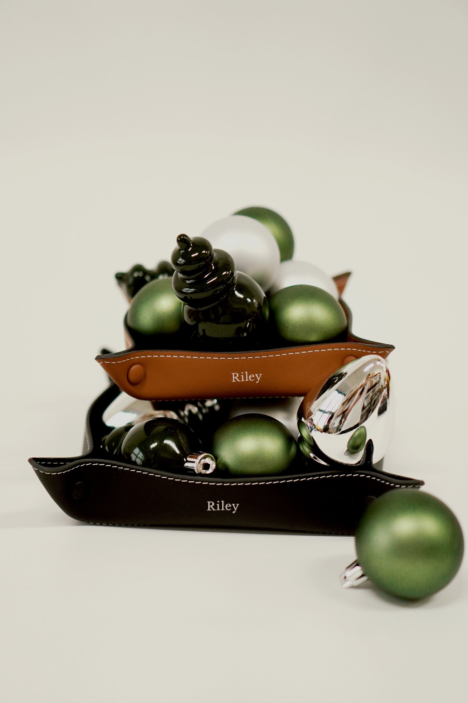 Alfred Valet Tray Medium & Large Duo Gift Set