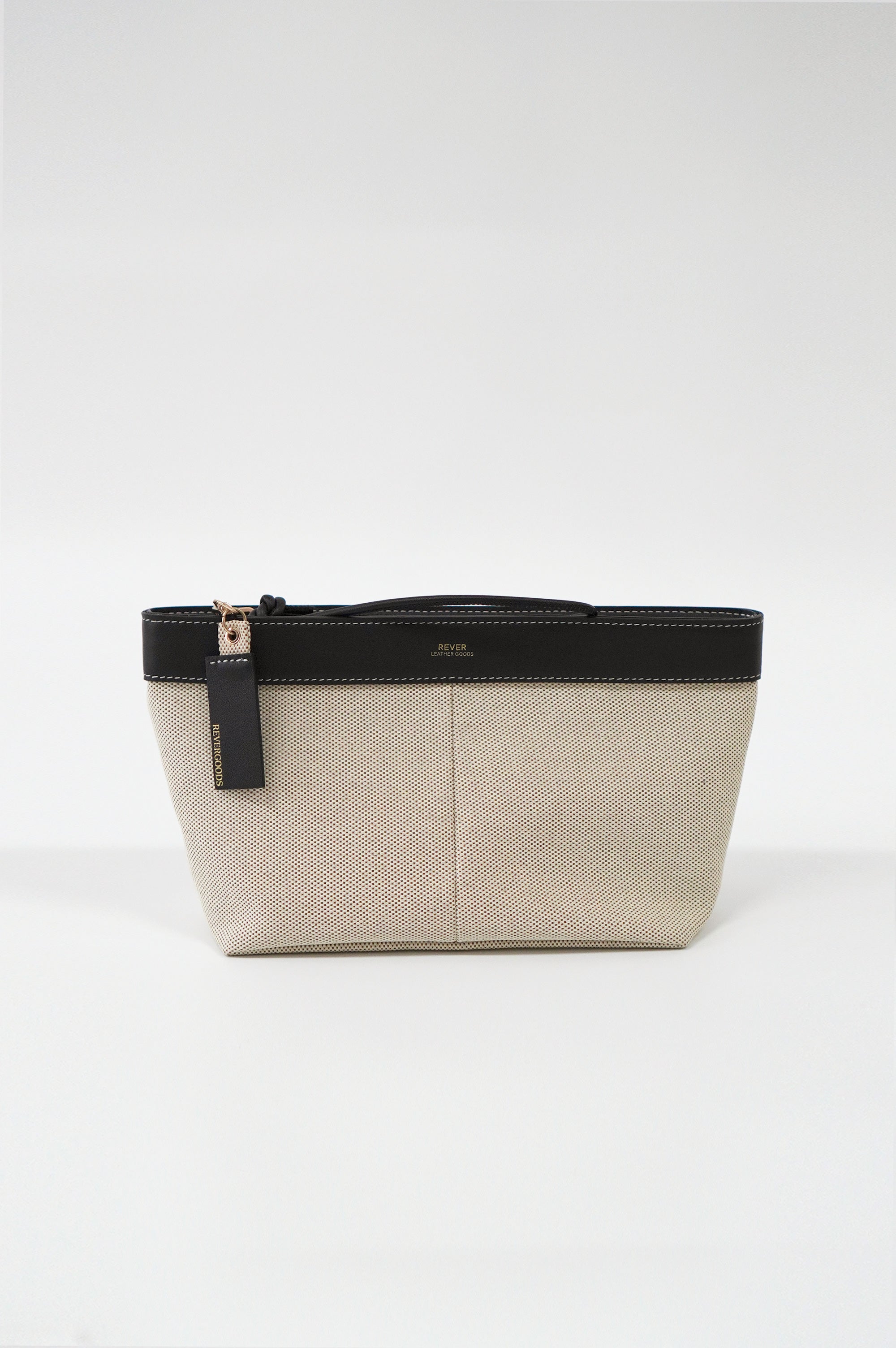 Basics pouch in Cookies & Cream