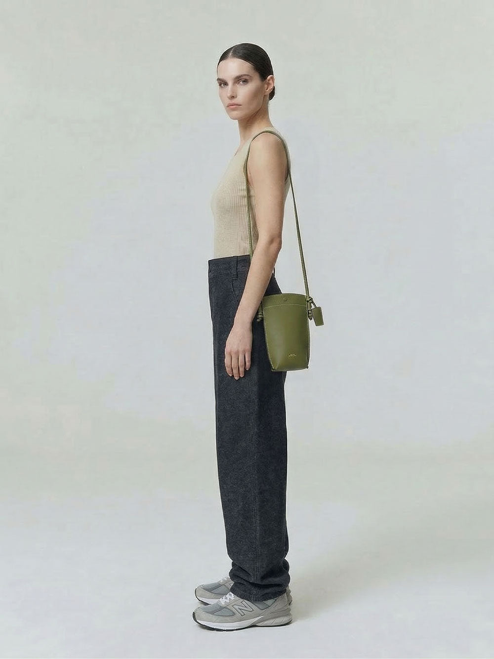 Rubin Phone Bag in Pistachio